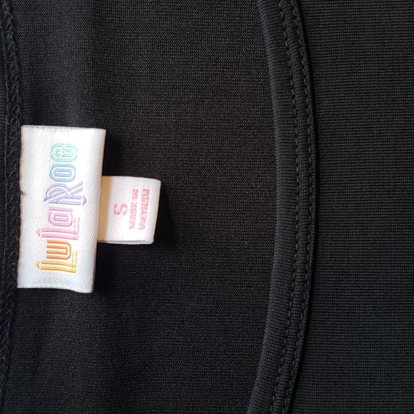 LuLaRoe Short Sleeve Black Shirt Size S - Picture 5 of 6